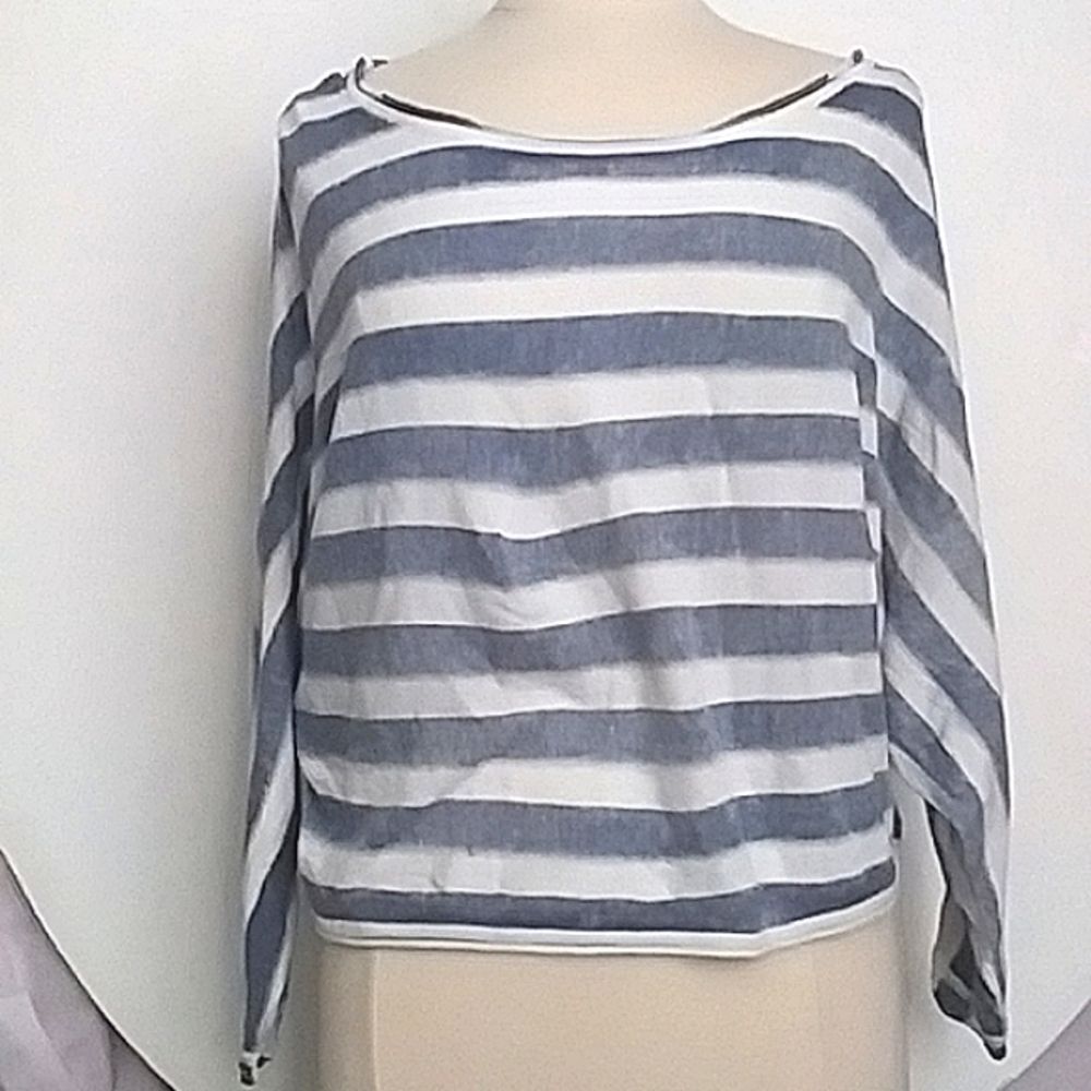 BCBGMaxAzria Lightweight Cropped Sweater Batwing Navy and White Stripes